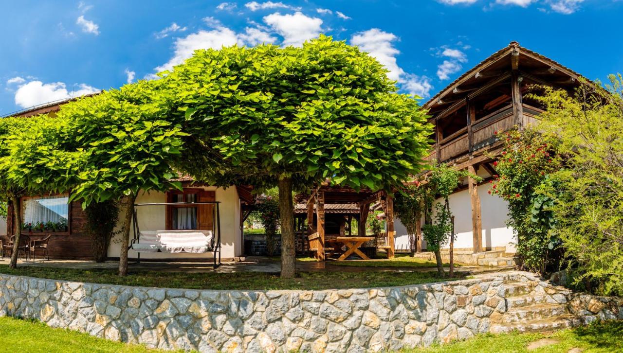 Woodland Resort 克拉古耶瓦茨 外观 照片